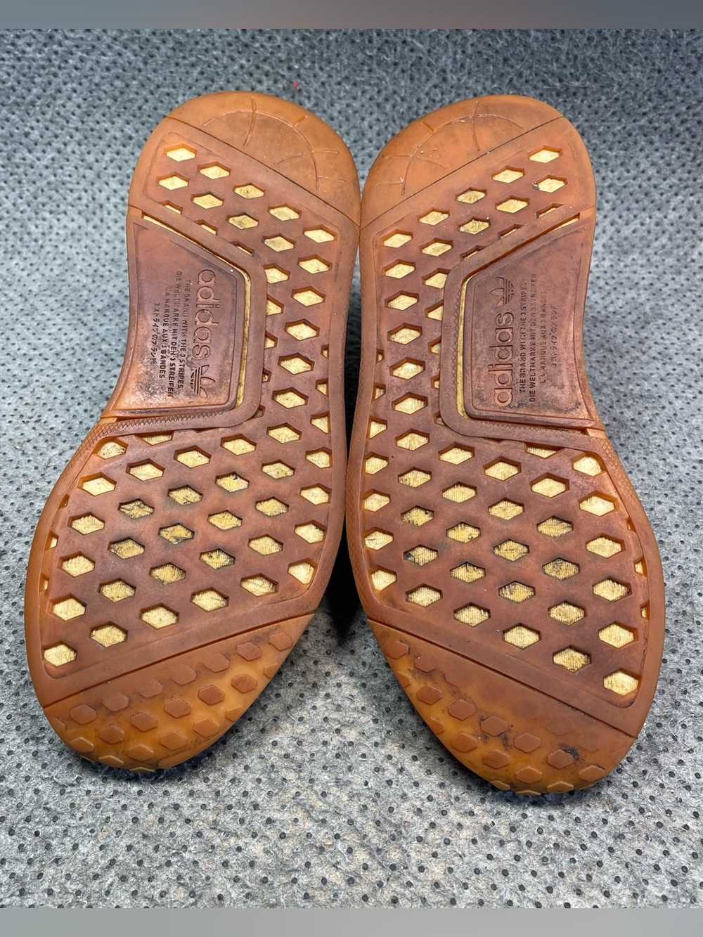 Adidas NMD R1 Maroon Shoes Size 9 Men’s - Picture 9 of 11